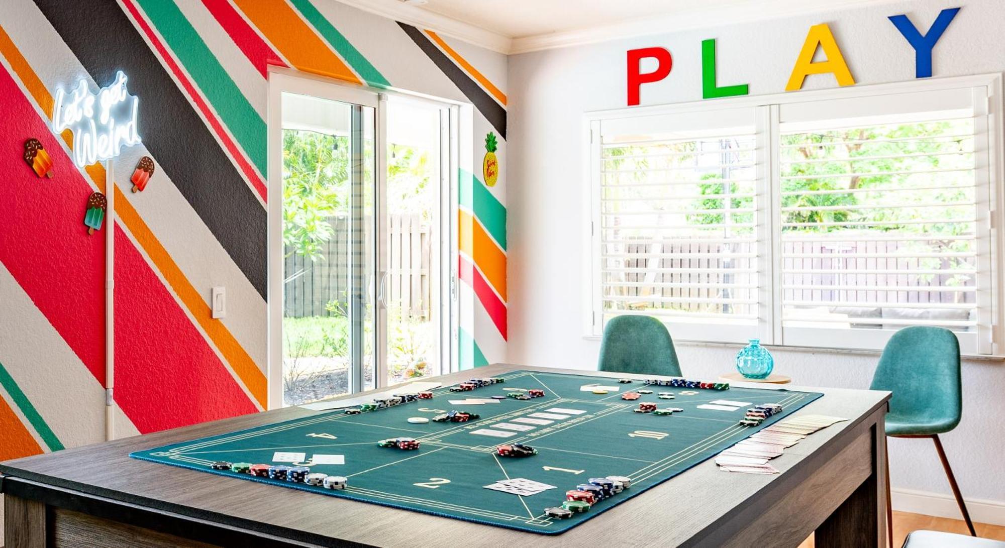 Colorful Home - Pool - Game Room - Basketball Court - Bbq & More Fort Lauderdale Ngoại thất bức ảnh